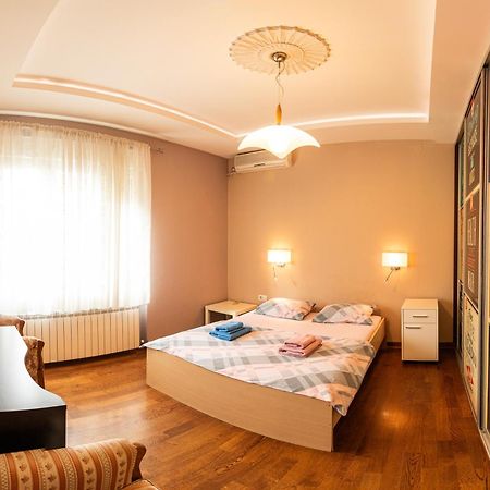 City Center Apartment Belgrad Exteriör bild